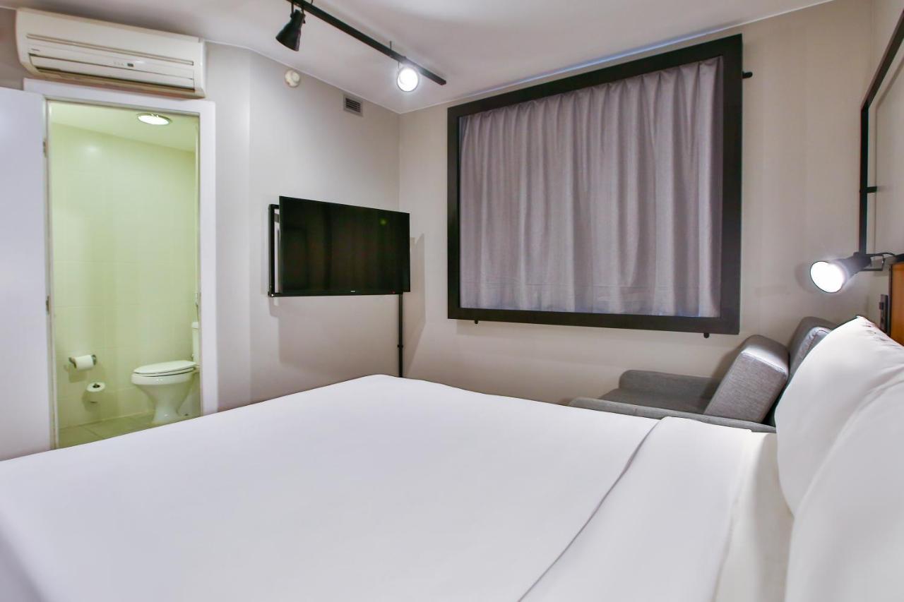 Ibis Copacabana Posto 2 Hotel